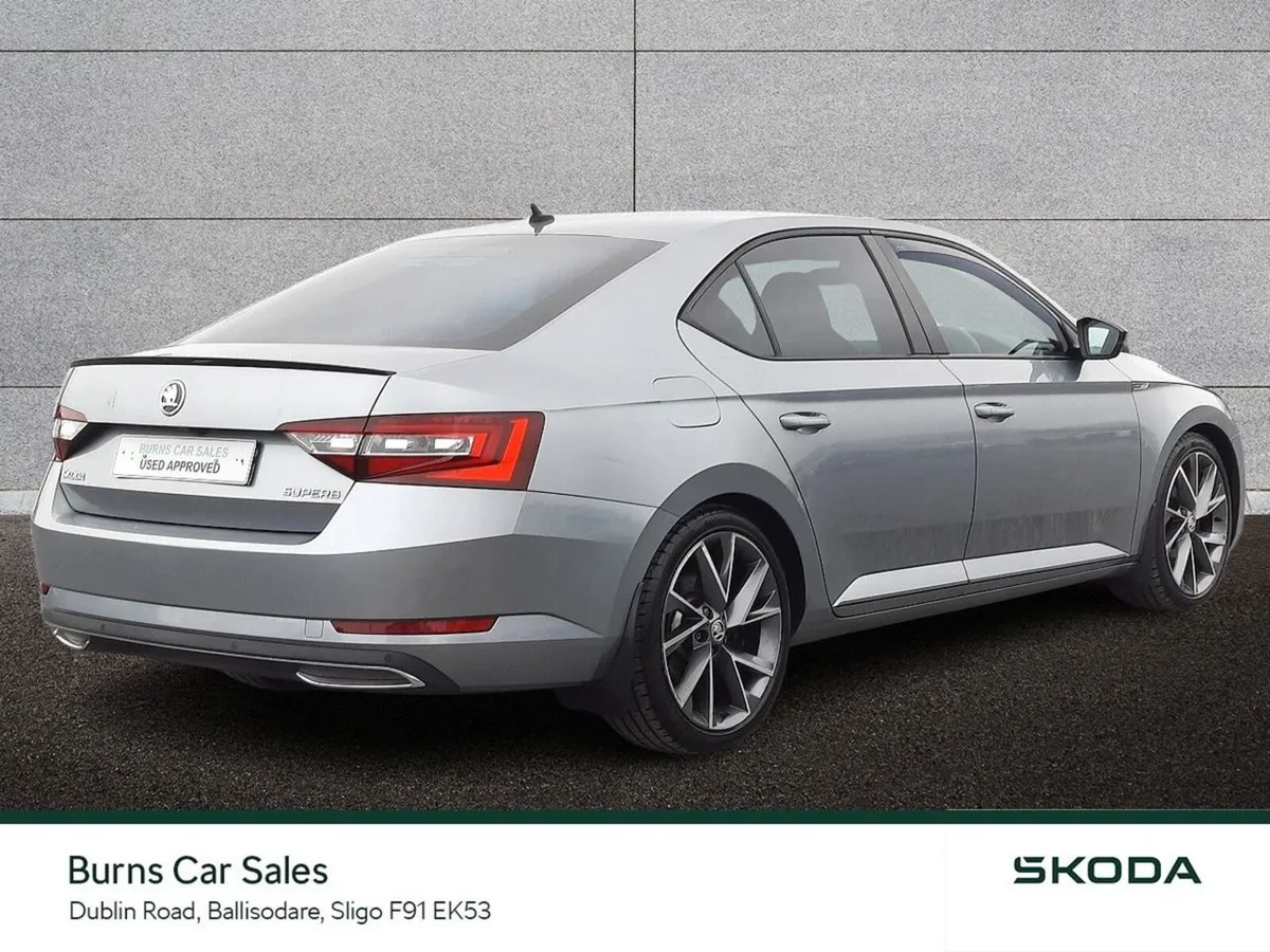 Skoda Superb 2.0 TDI 190bhp Sportline - Image 4