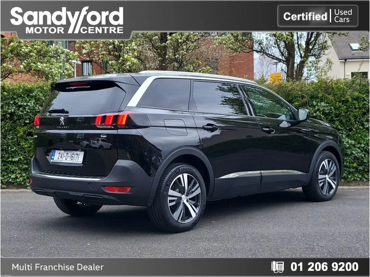 Peugeot 5008 1.2 Hybrid Allure136bhp E-DCS6**F.S.H - Image 4