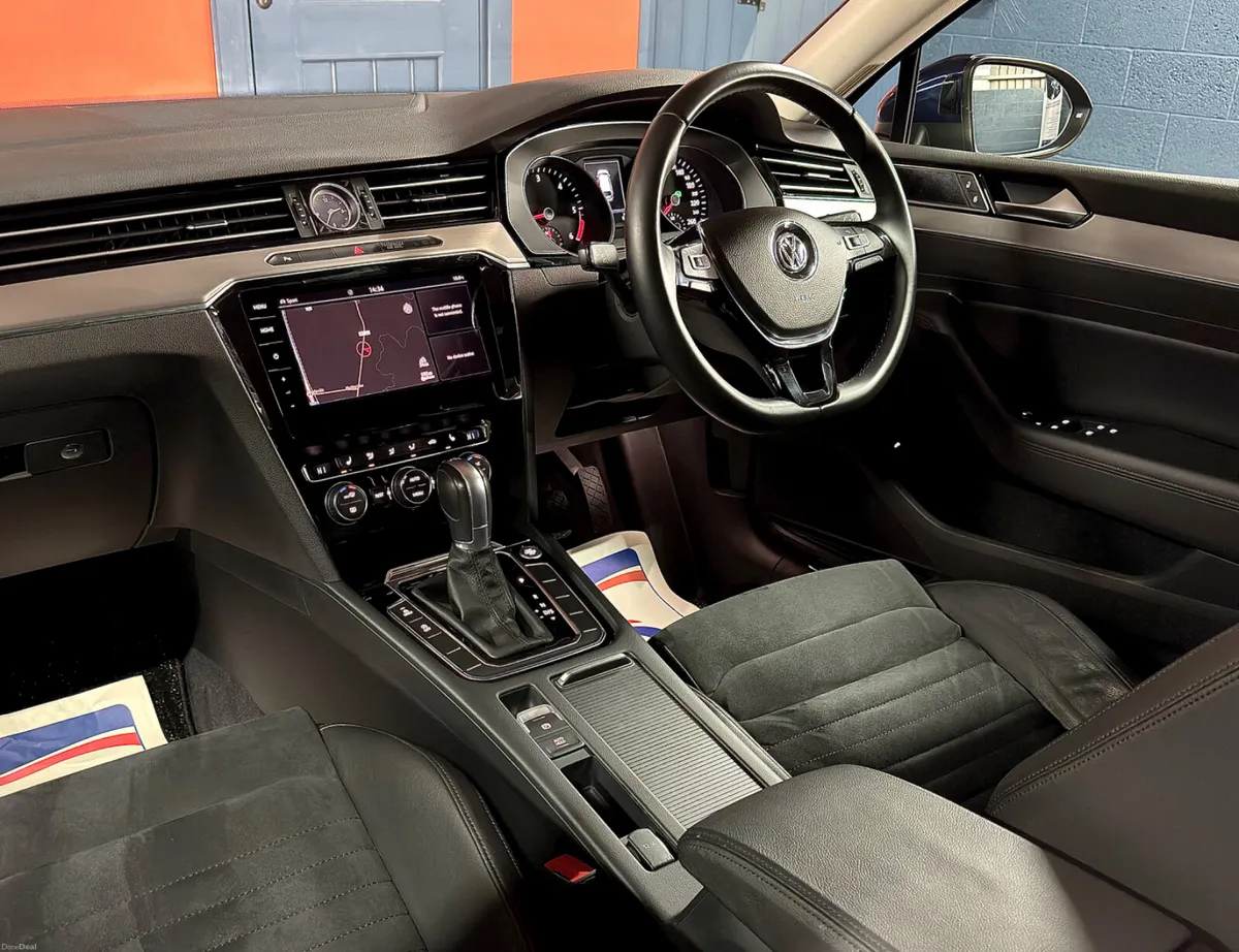 2018 Volkswagen Passat Estate 2.0L TDi Auto 150BHP - Image 4