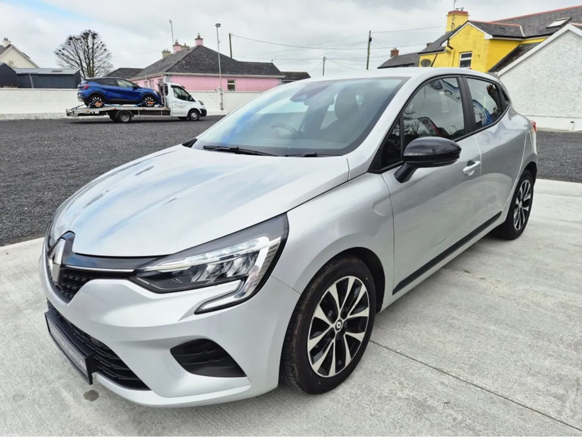 Renault Clio EQUILIBRE TCE 90 MY22.5 5 5DR - Image 2