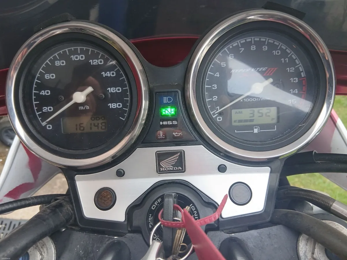 Honda CB400SF VTEC Spec 3 for Sale - Image 2