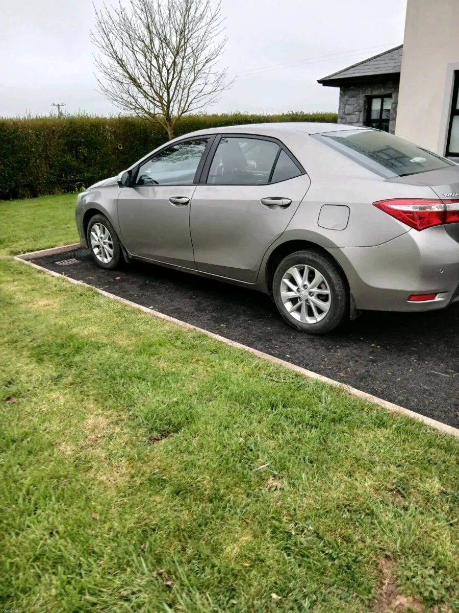 Toyota Corolla D4D AURA - Image 3