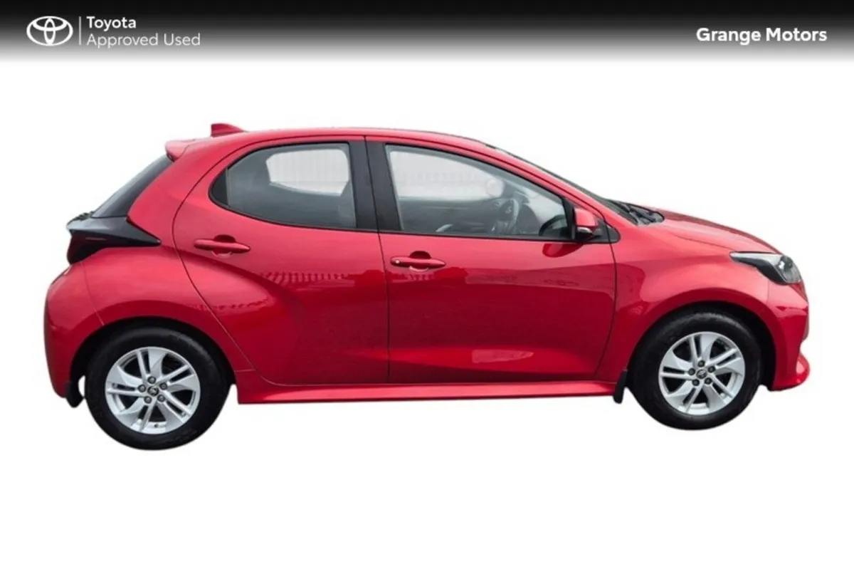 Toyota Yaris 1.0 LUNA MANUAL**NEW MODEL**LOW MILEA - Image 4