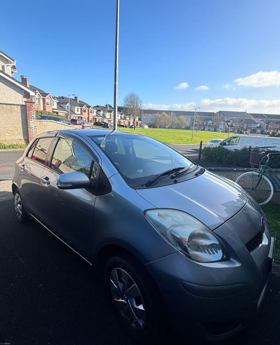 Toyota Vitz 2010 - Image 3