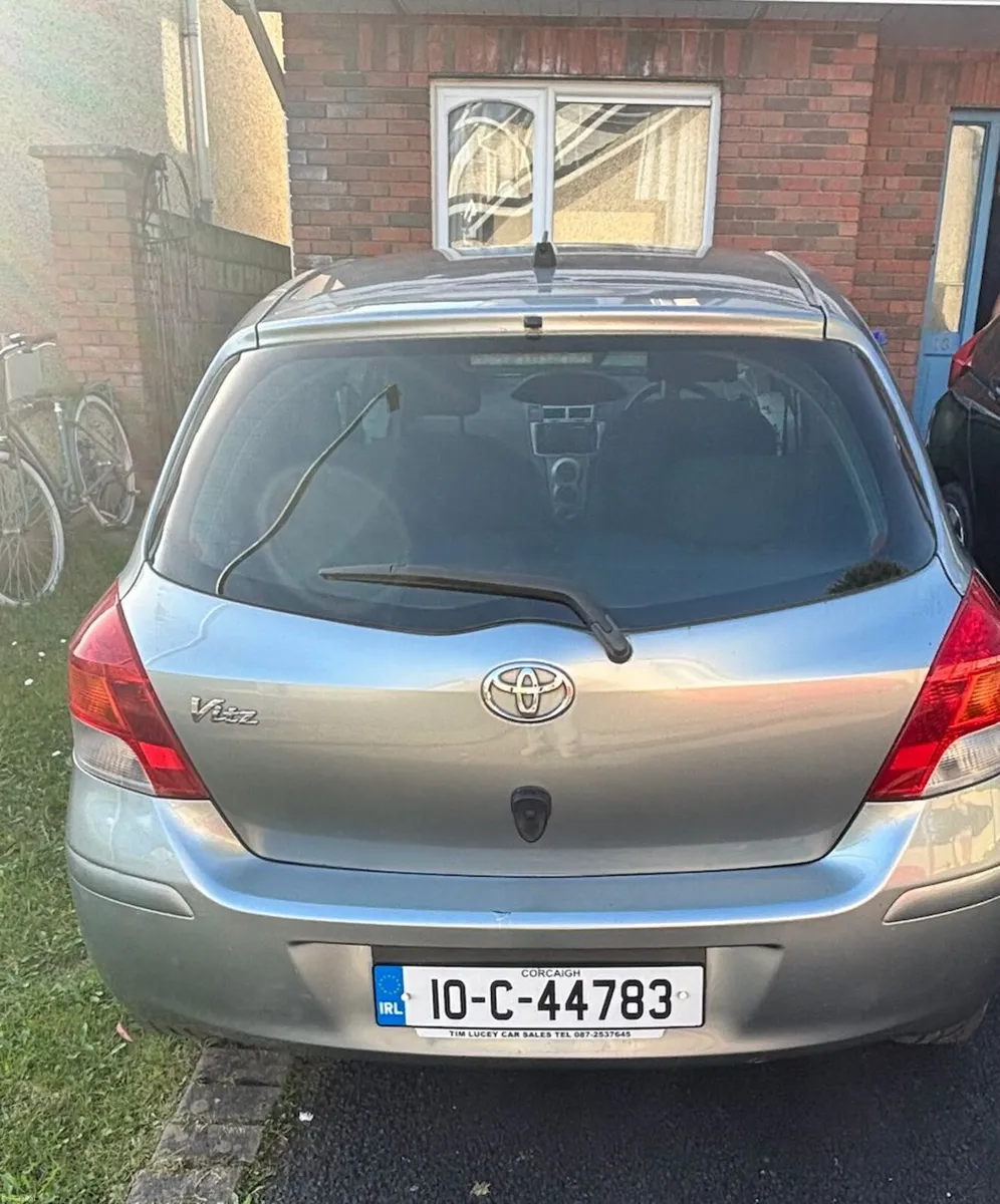 Toyota Vitz 2010 - Image 4