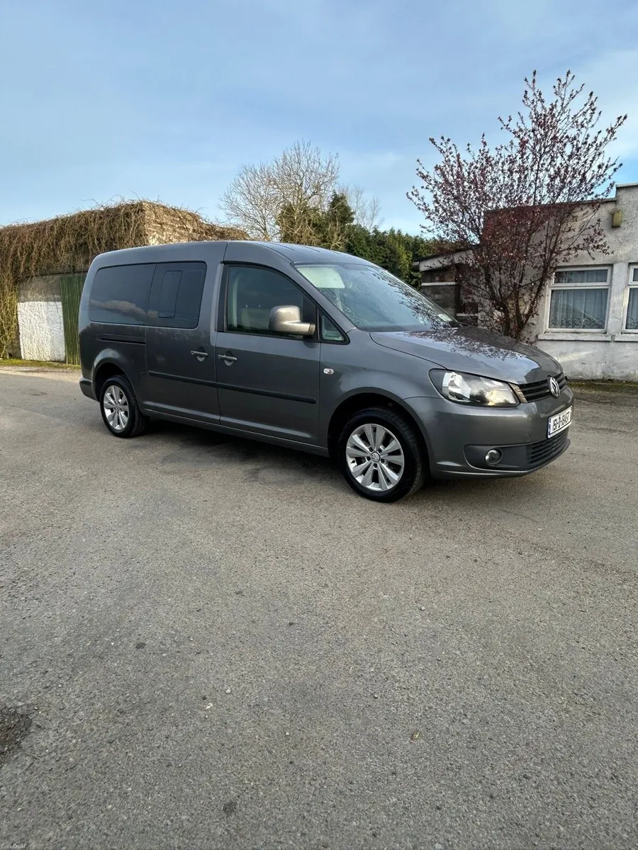 2015 Volkswagen Caddy maxi life, 7 seats - Image 1