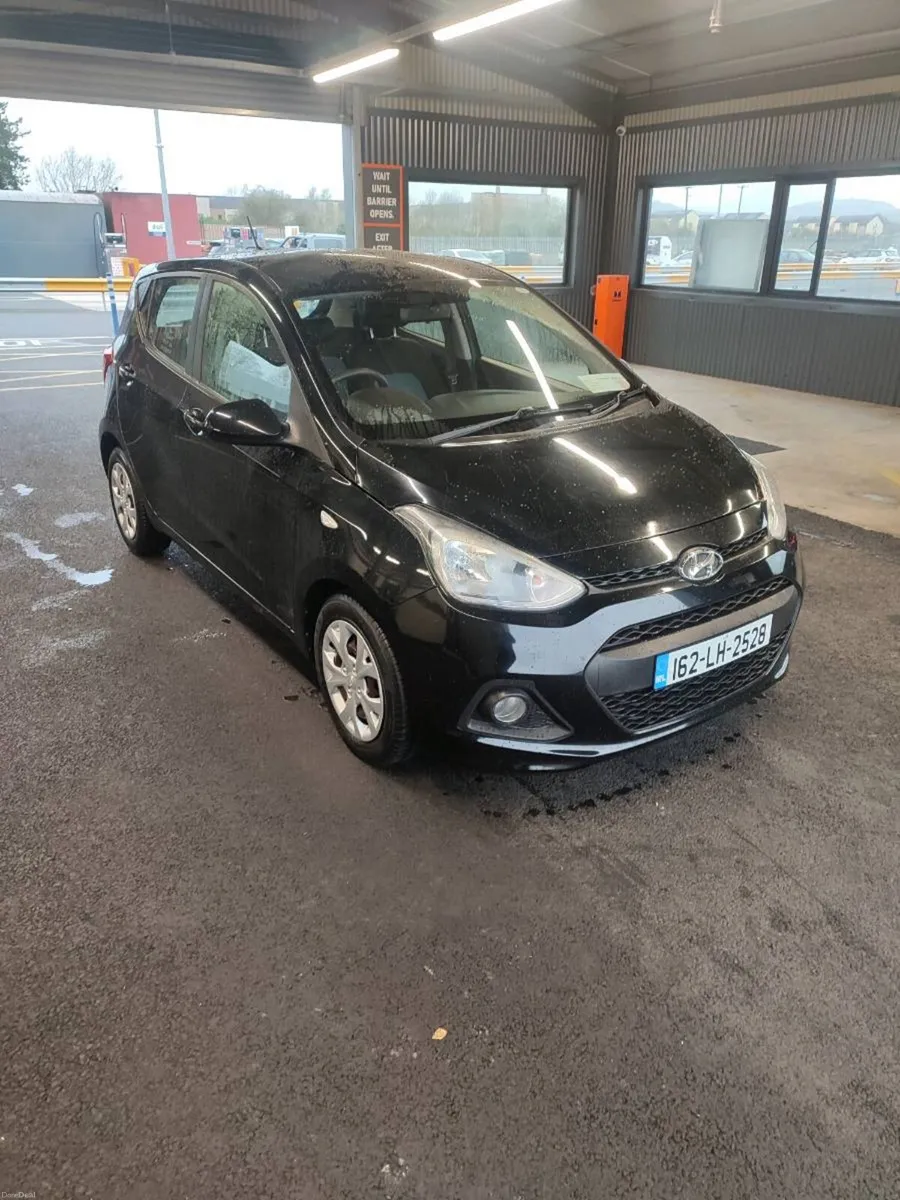 2016 Huyindai i10 - Image 1