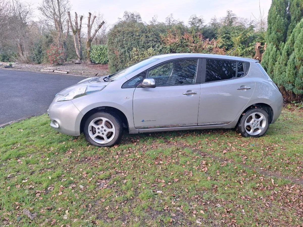 NISSAN LEAF - Image 2