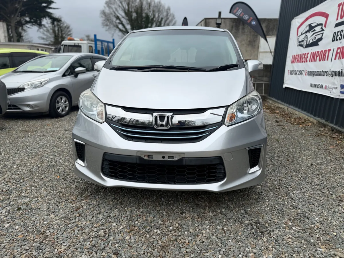 Honda Freed 2015.1 - Image 2