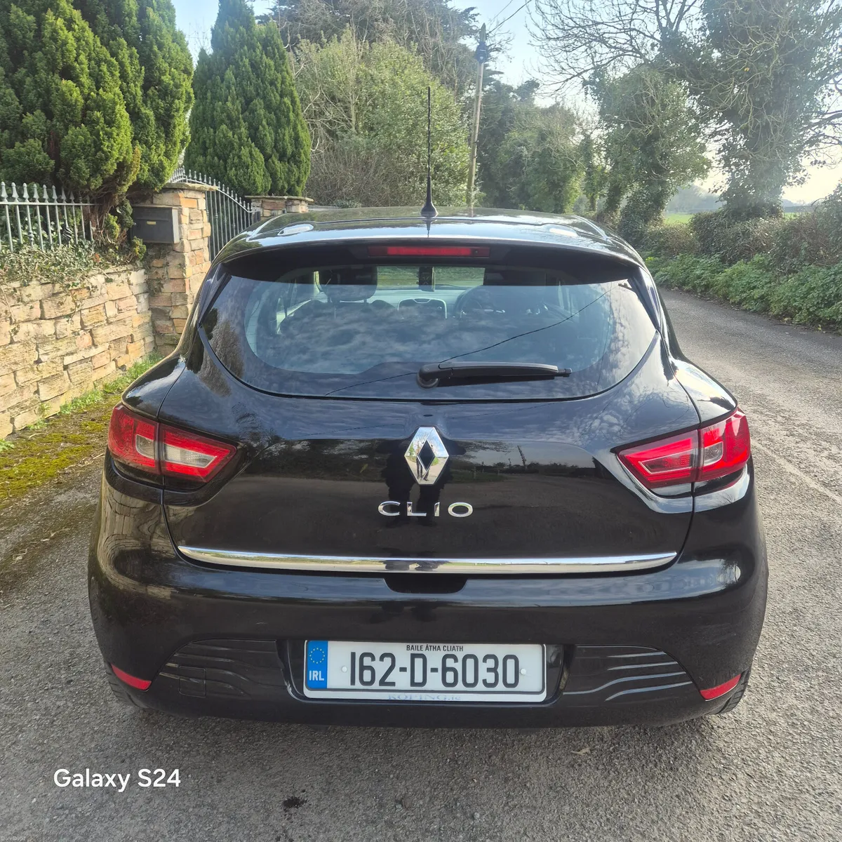 Renault Clio 2016 1.2 petrol 80k miles - Image 3