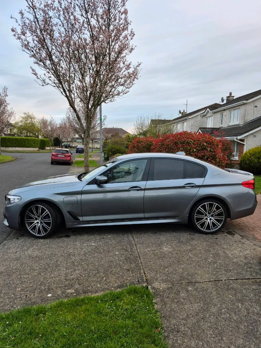 BMW 530E 2018 M SPORT PLUG IN HYBRID - Image 3