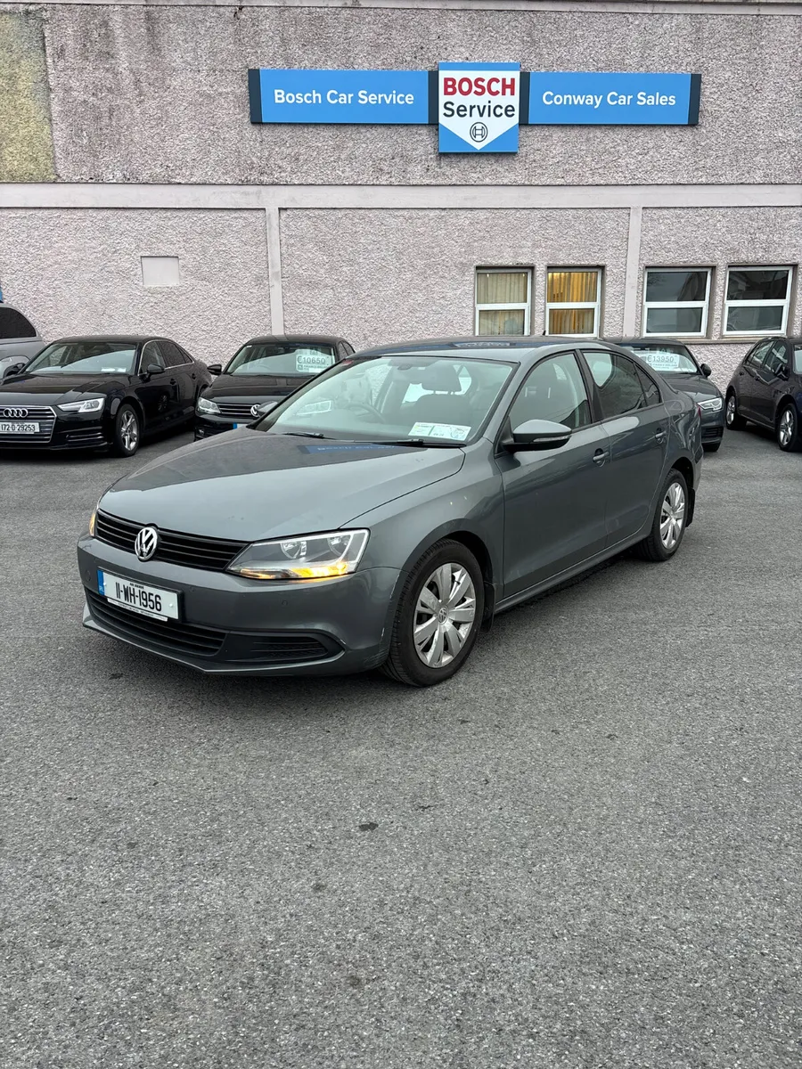 2011 Volkswagen Jetta 1.6 TDI Trendline - Image 3