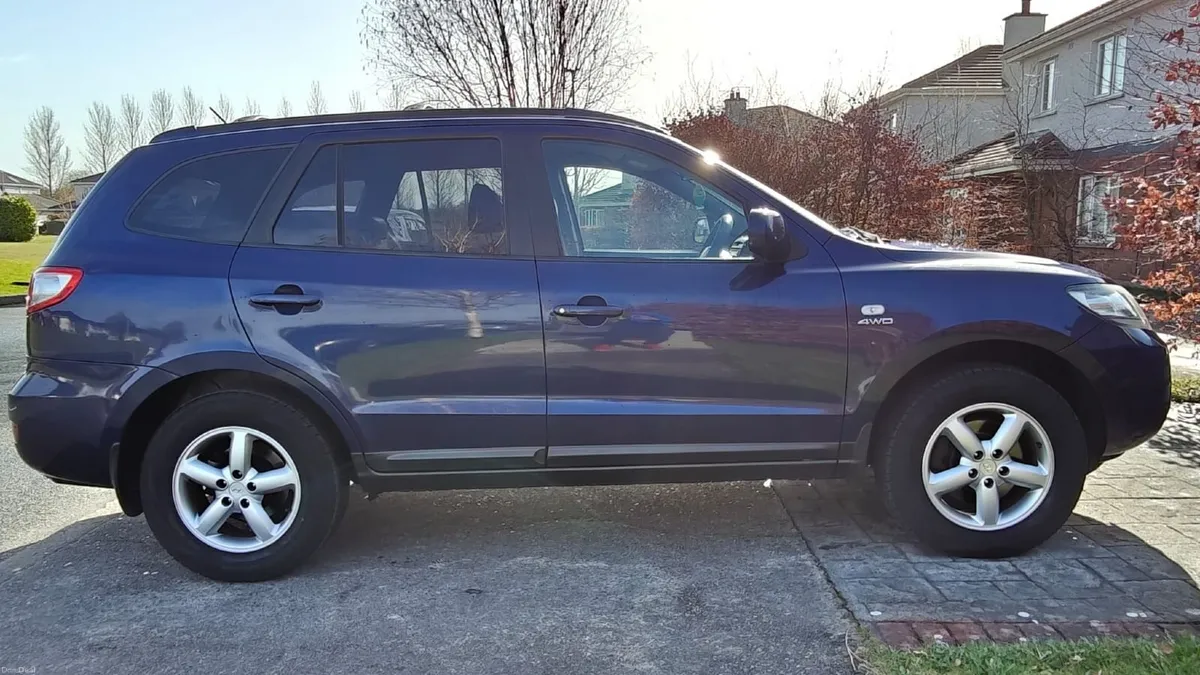 Hyundai Santa FE 2.2 4WD 7 Seats New Nct 3/27 Tax - Image 2