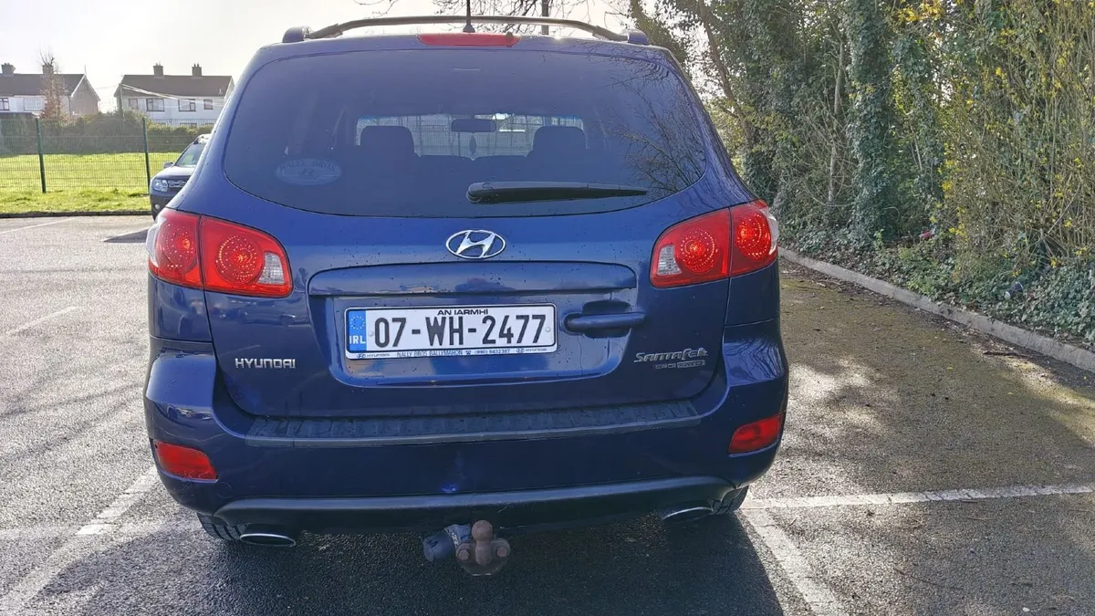 Hyundai Santa FE 2.2 4WD 7 Seats New Nct 3/27 Tax - Image 4