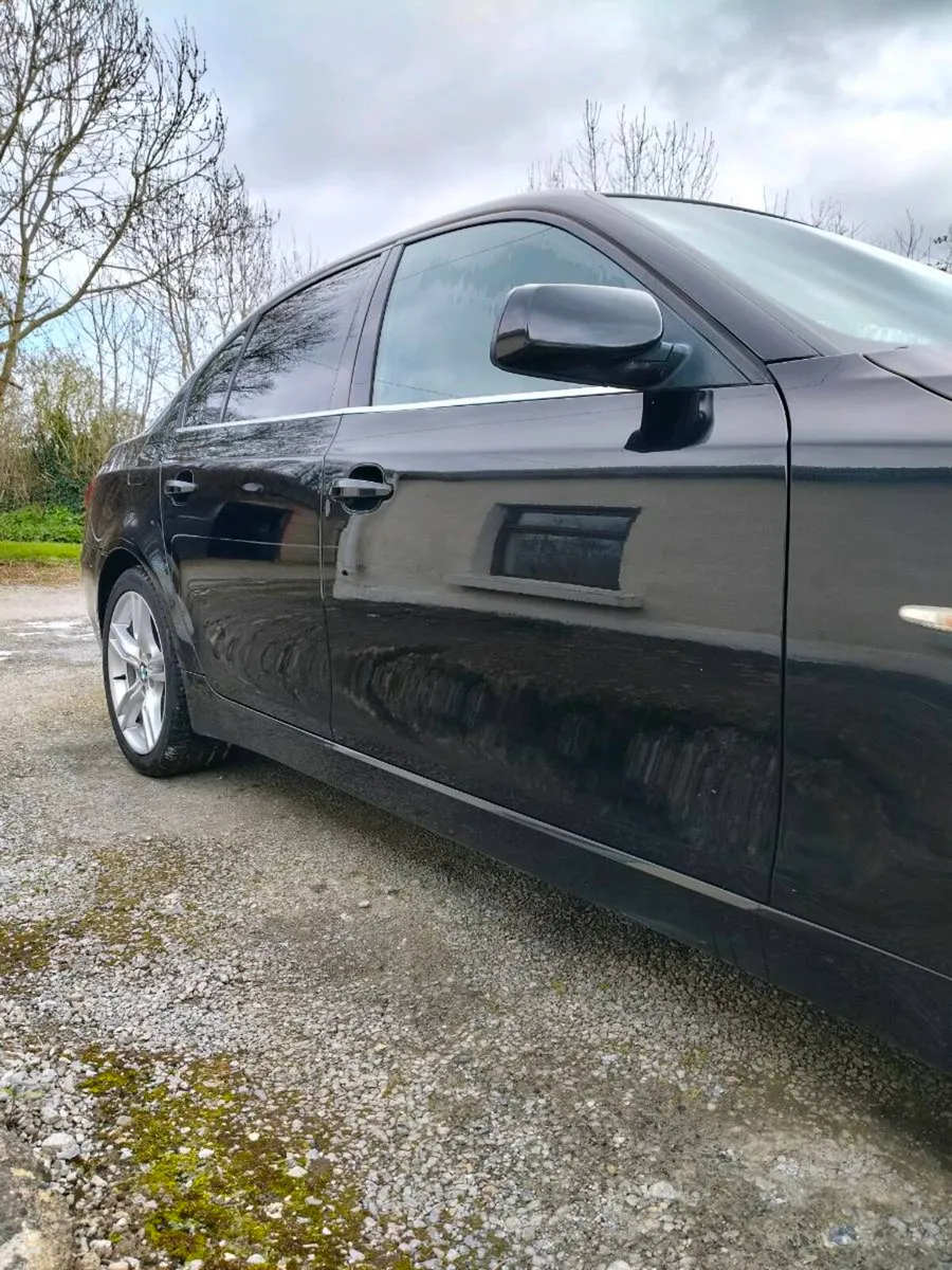 2008 Bmw 520d Black - Image 2