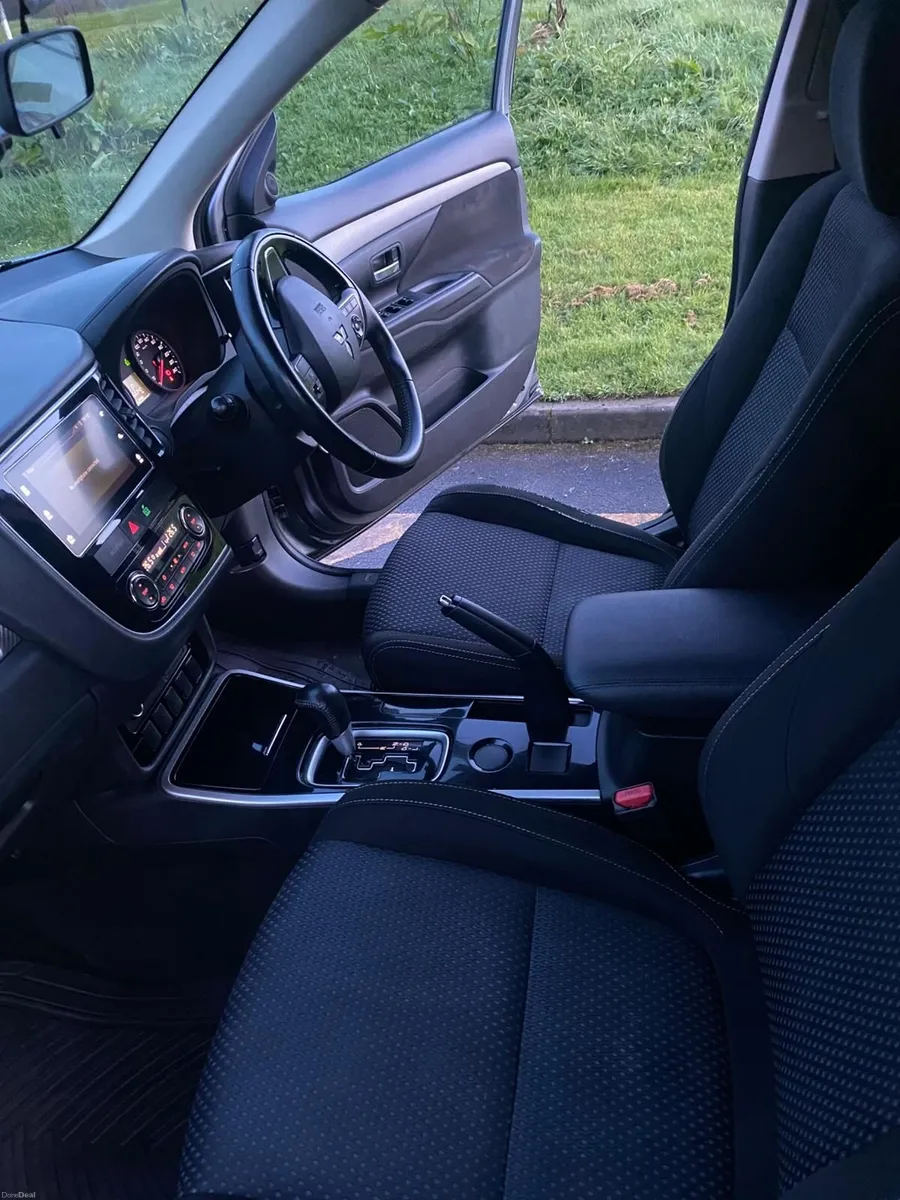 Mitsubishi Outlander 2.0. 2017 - Image 4
