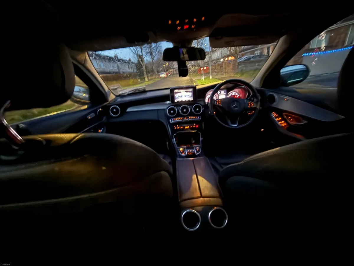 Mercedes-Benz C-Class 2015 - Image 2