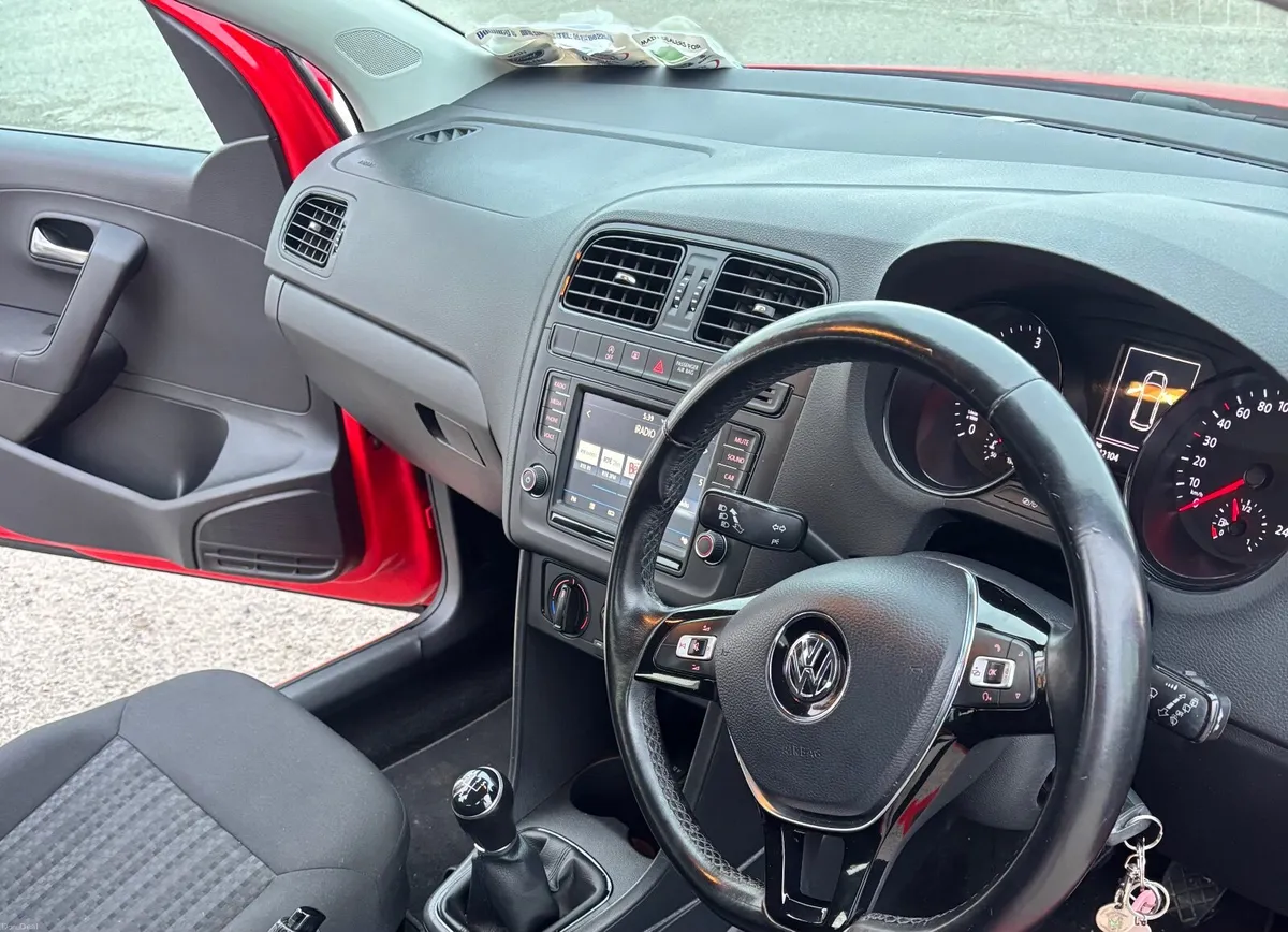 Volkswagen Polo 2017 - Image 4