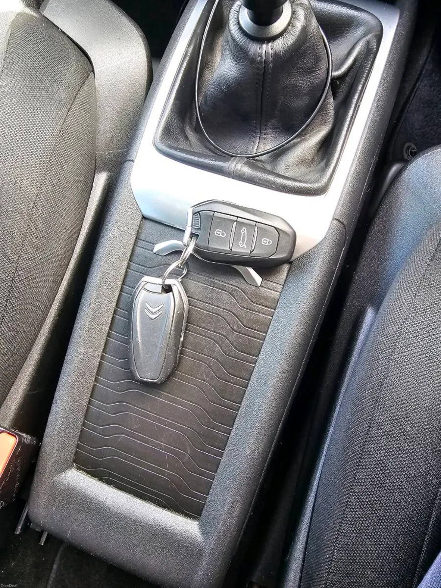 7 seater   NCT&TAX - Image 3