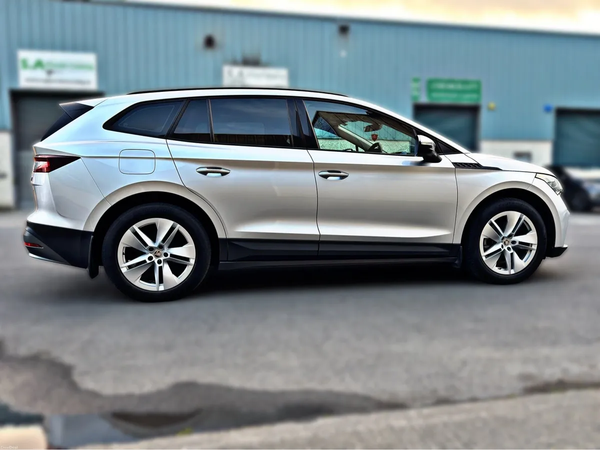 Skoda Enyaq 60 IV 60 5DR - Image 4