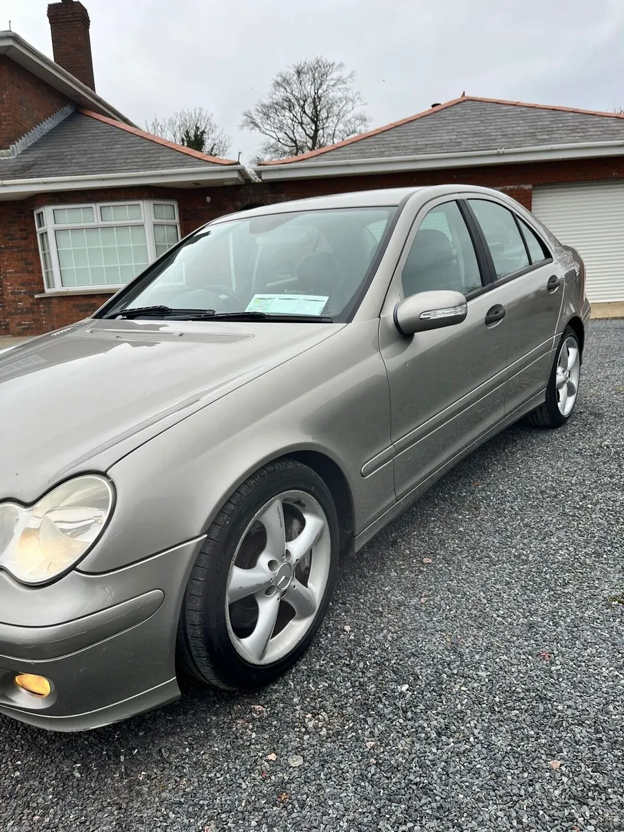 Mercedes c class - Image 4