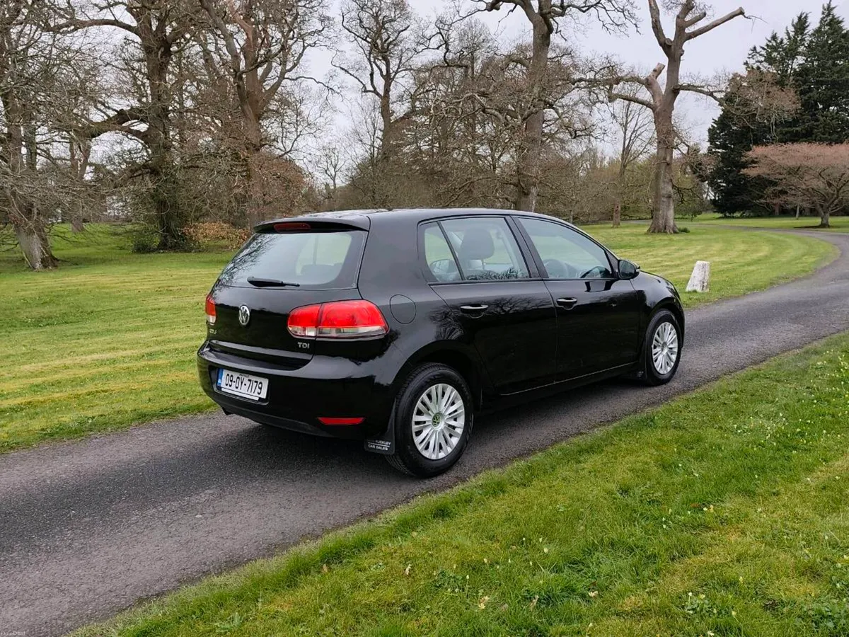 VOLKSWAGEN GOLF 1.6 TDI - Image 2