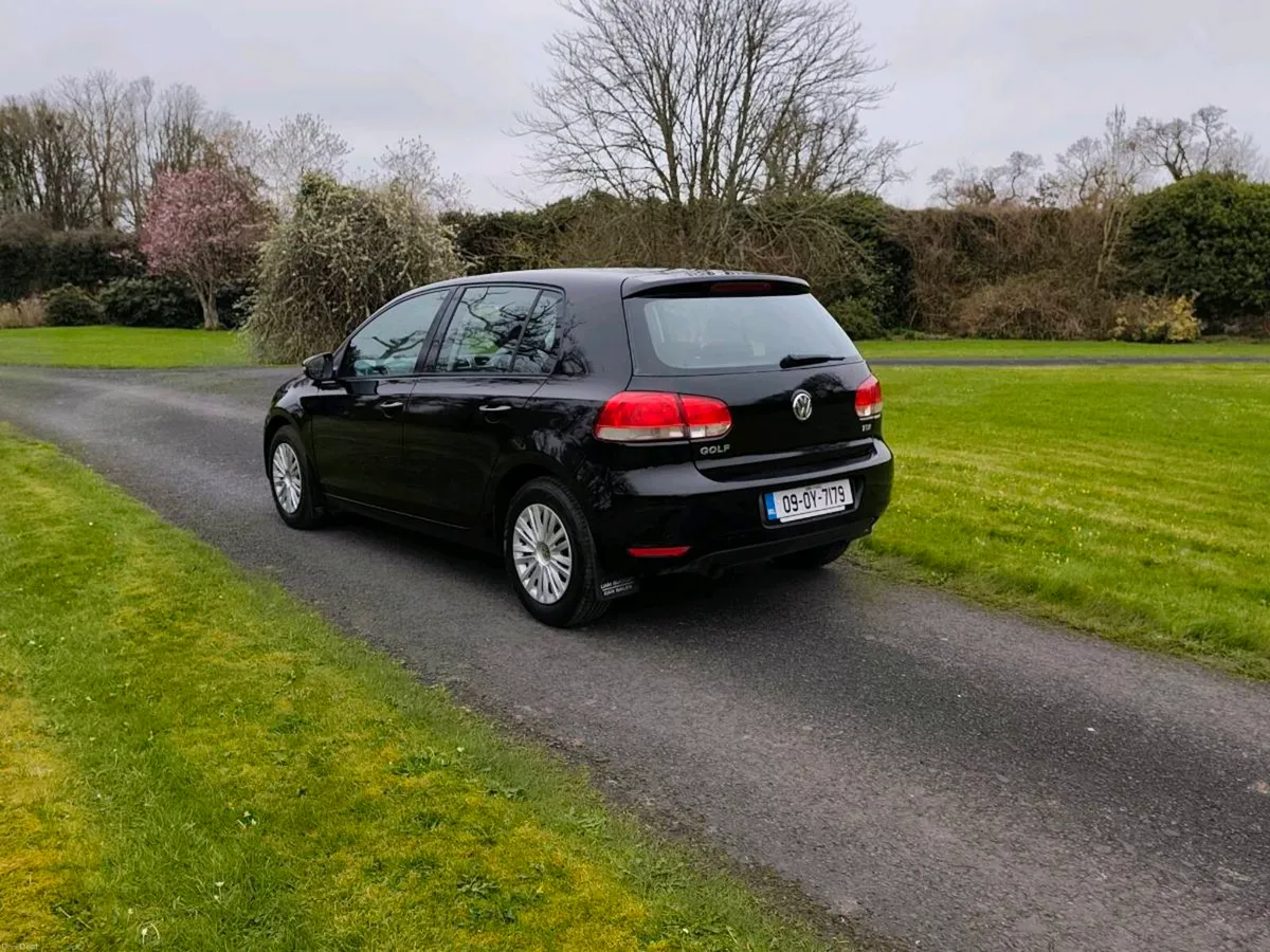 VOLKSWAGEN GOLF 1.6 TDI - Image 4