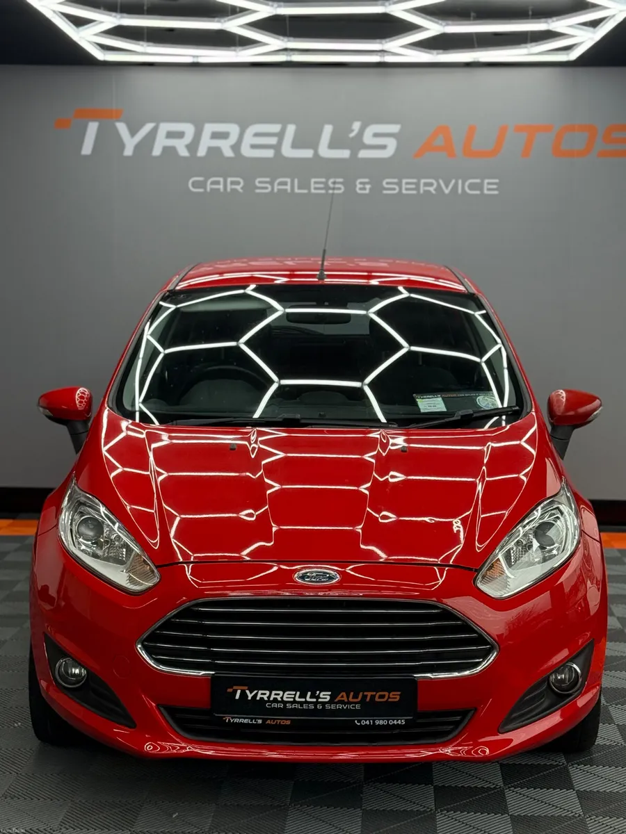 Ford Fiesta 1.25 Zetec "NEW TIMING BELT!" 2015 - Image 3