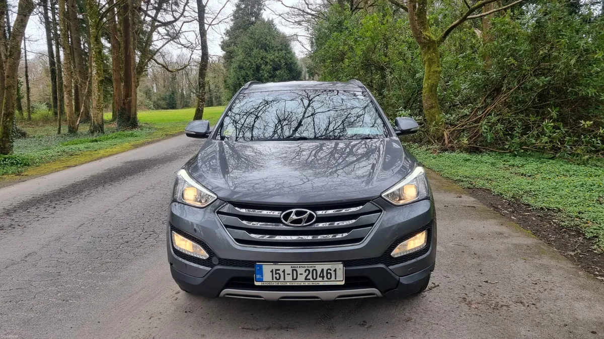 Hyundai Santa Fe 2.2 Executive 4x4 7 Seater - Image 2