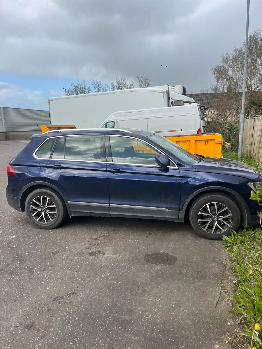 Volkswagen Tiguan 2019 - Image 2
