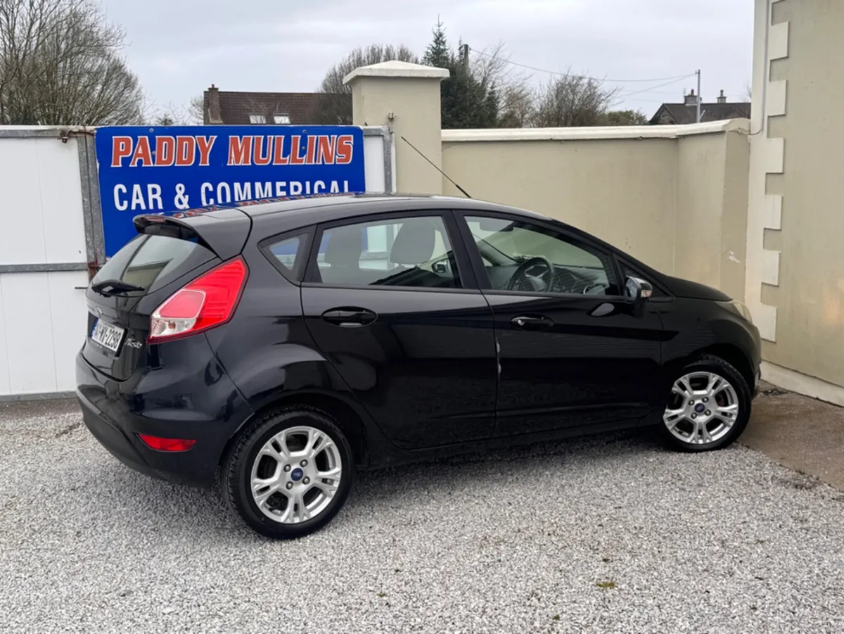 Ford Fiesta MCA ZETEC 1.25 60PS M5 4DR - Image 4