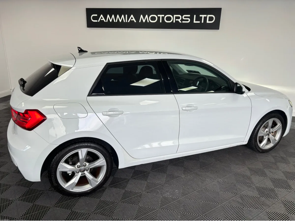 Audi A1 AUDI A1 1.0 PETROL AUTOMATIC*KEYLESS ENTRY - Image 4