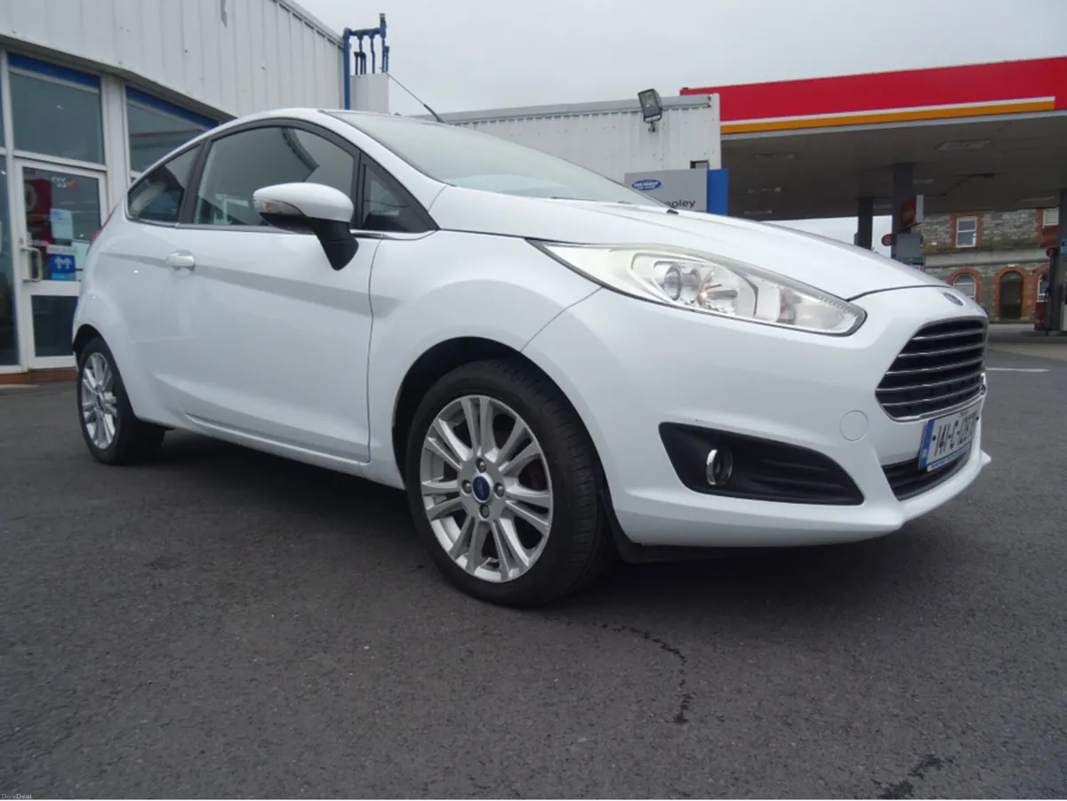 Ford Fiesta 1.0 ZETEC ECOBOOST 80PS 3DR - Image 1