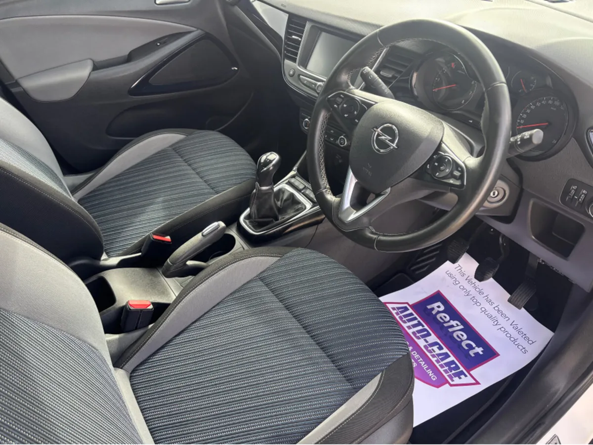 Opel Crossland X SC 1.2I 5DR - Image 2