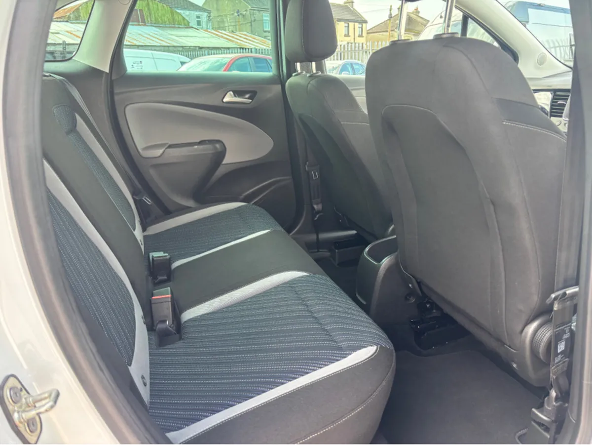 Opel Crossland X SC 1.2I 5DR - Image 4