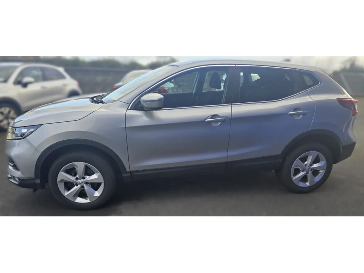 Nissan Qashqai 1.5 DCI ACENTA PREMIUM 115PS 5DR - Image 4