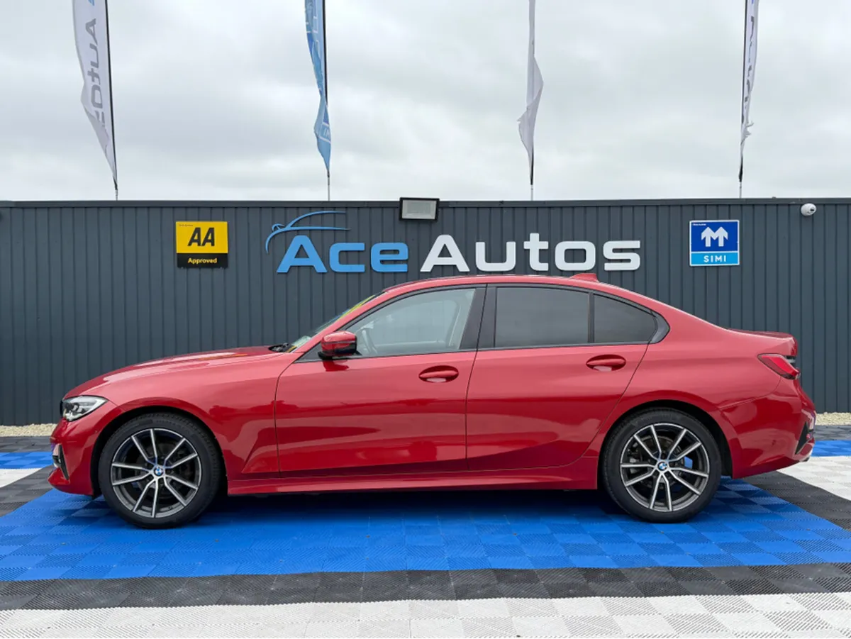 BMW 3-Series ** DEPOSIT TAKEN ** SPORT - 2.0L DIES - Image 4