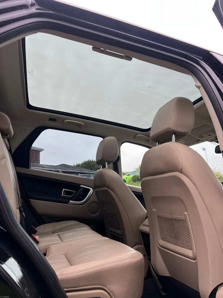 Land Rover Discovery Sport 2018 5 seater - Image 4