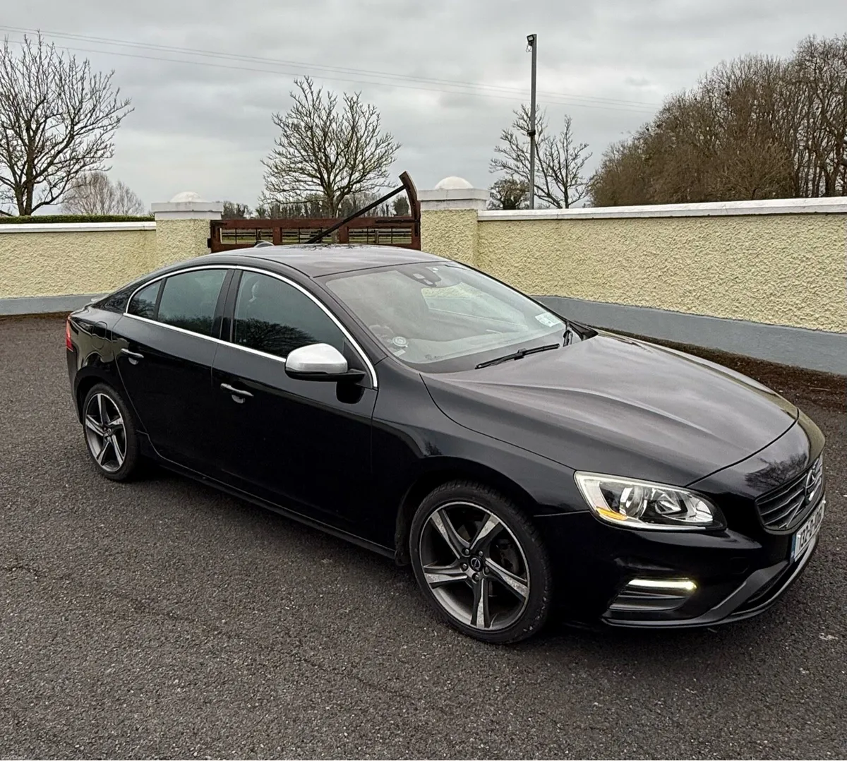 2013 Volvo S60 R-Design 2.0 Diesel - Image 1