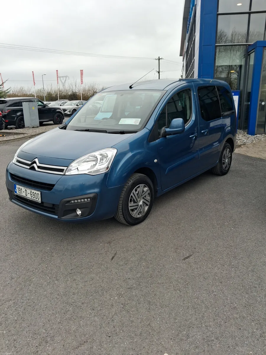 2019 Citroen Berlingo wheelchair accessible - Image 3