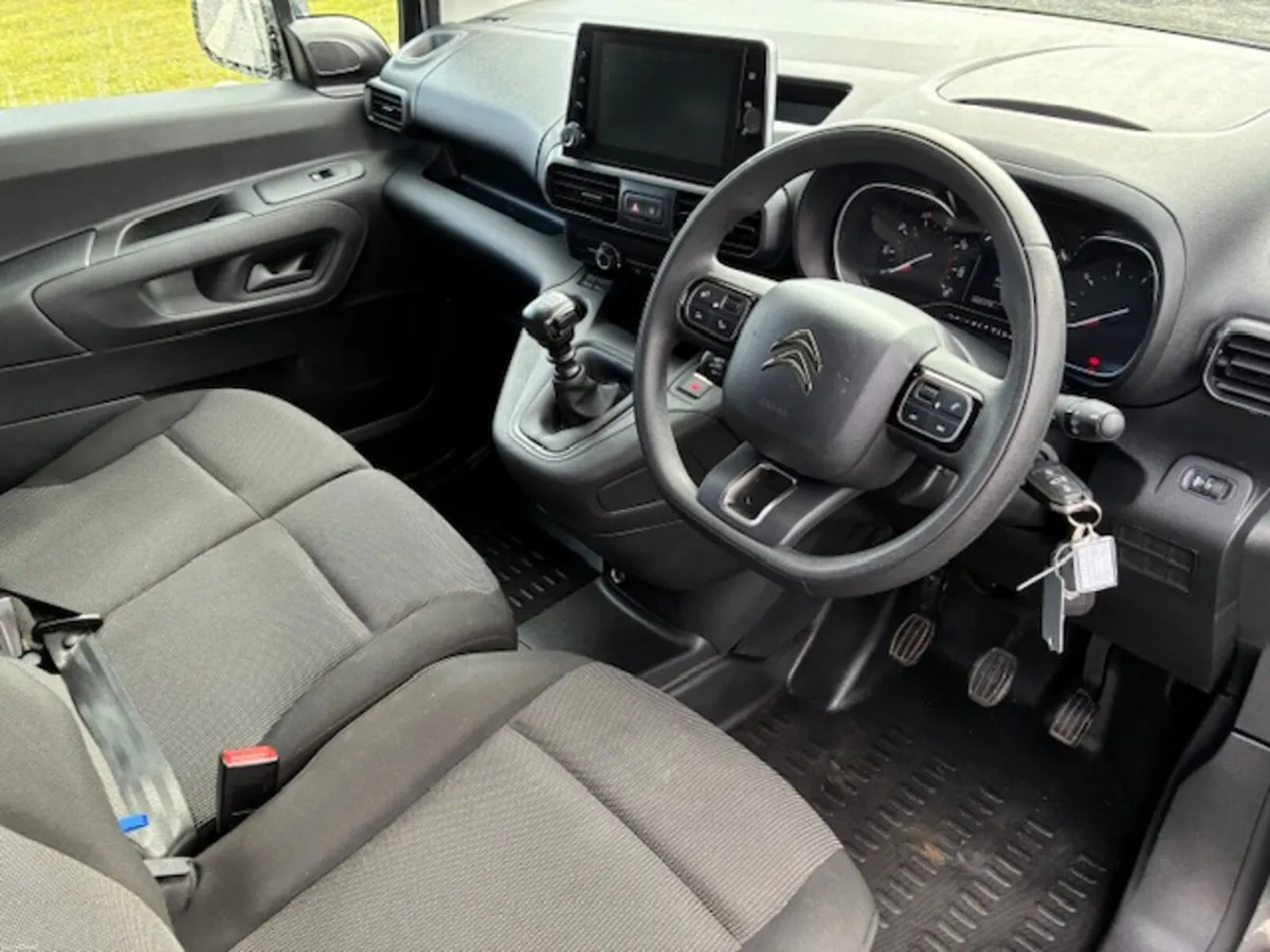 Citroen Berlingo Driver ** €215 VRT ** - Image 3