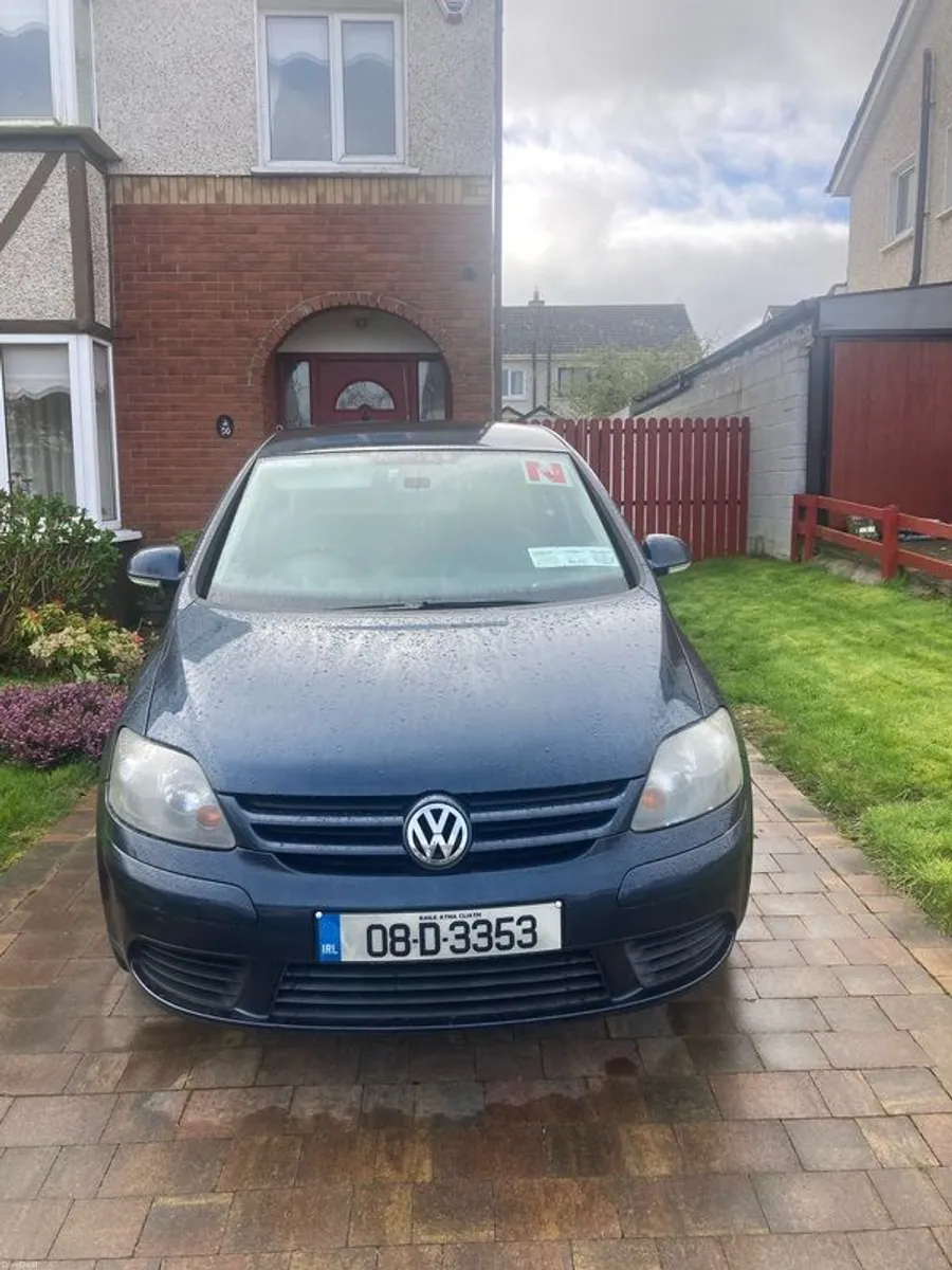 2008 Volkswagen Golf - Image 2