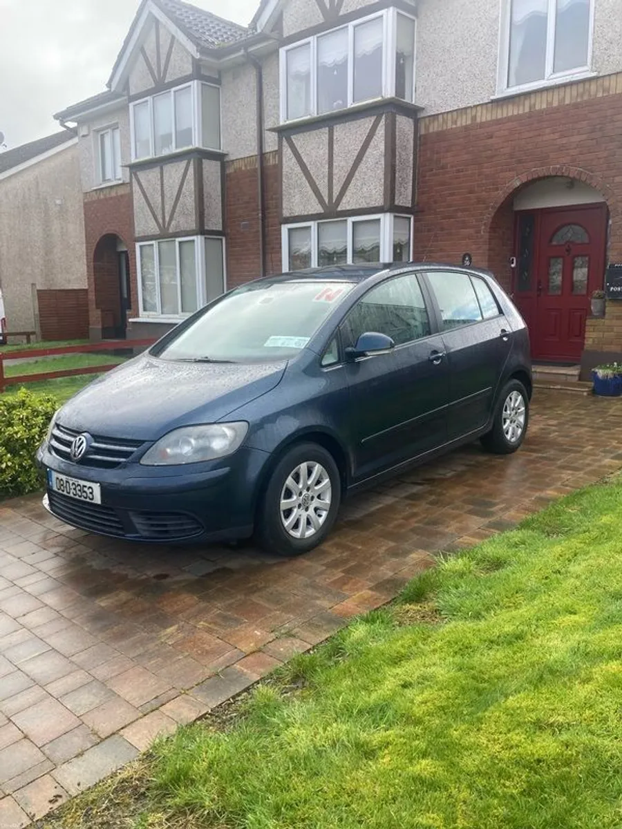 2008 Volkswagen Golf - Image 4