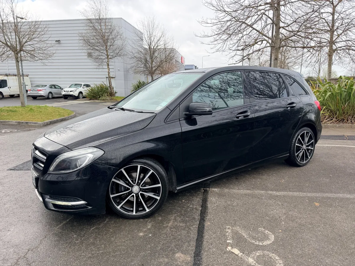 141 Mercedes-Benz B-Class B180~Sports & Low Miles - Image 2