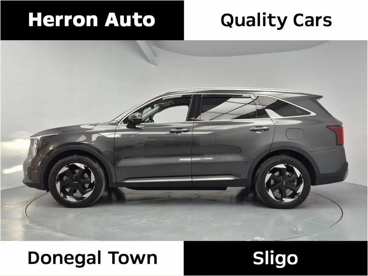 Kia Sorento HIGH SPEC | LOW MILEAGE - Image 3