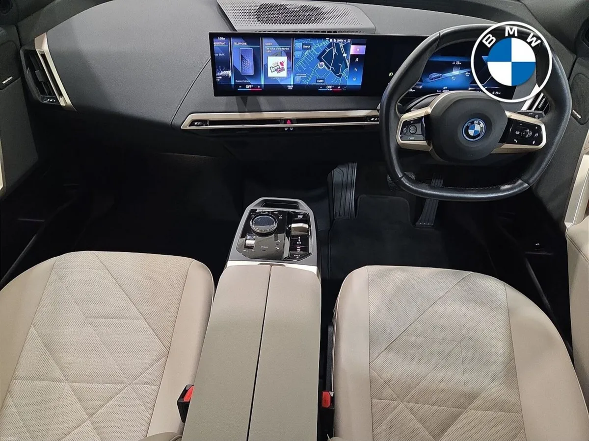 BMW iX xDrive40 M Sport - Image 4