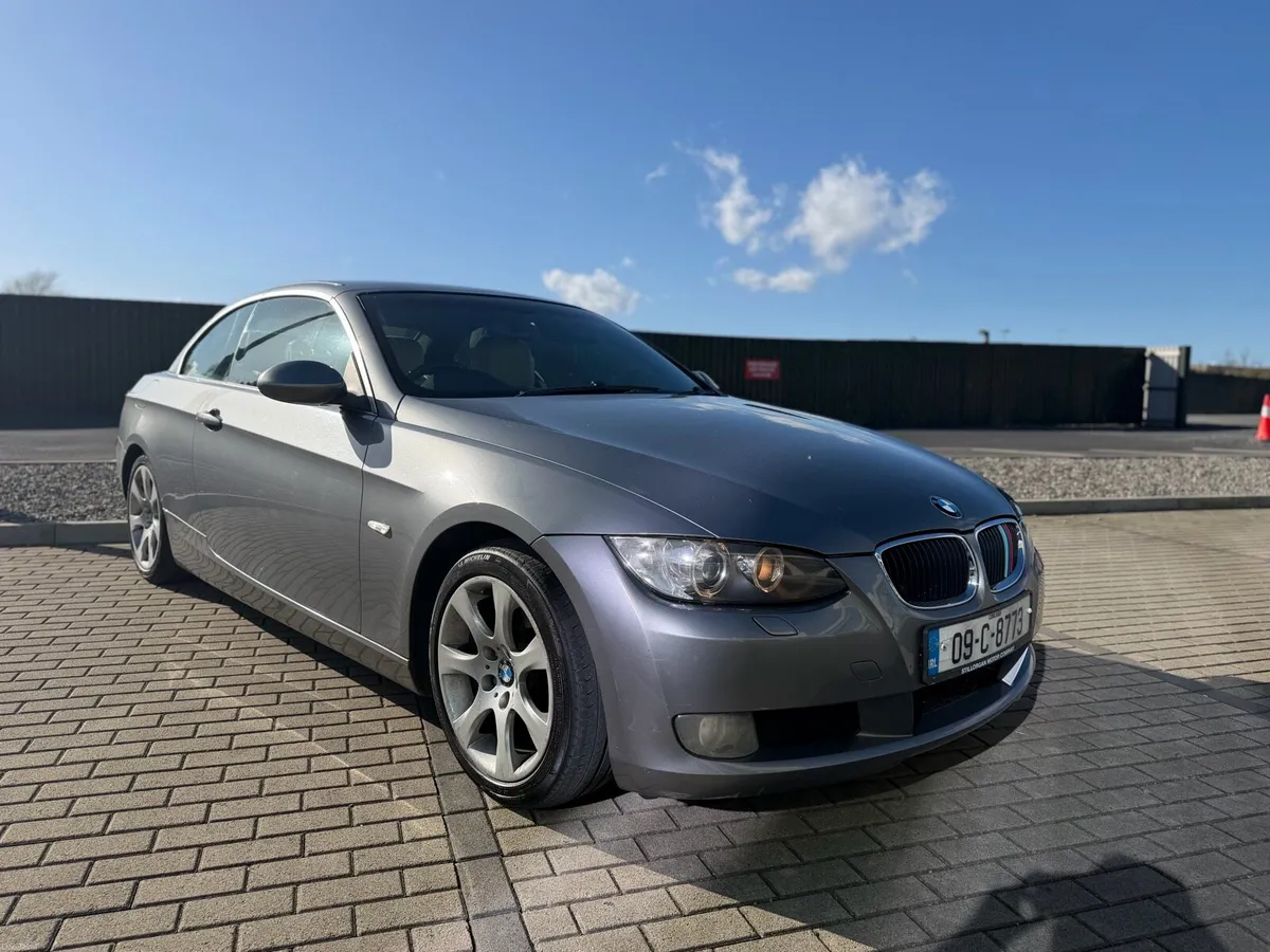 BMW 320i HARDTOP - Image 2