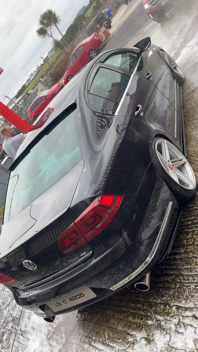 B7 Passat 1.6 factory Rline low mileage - Image 1