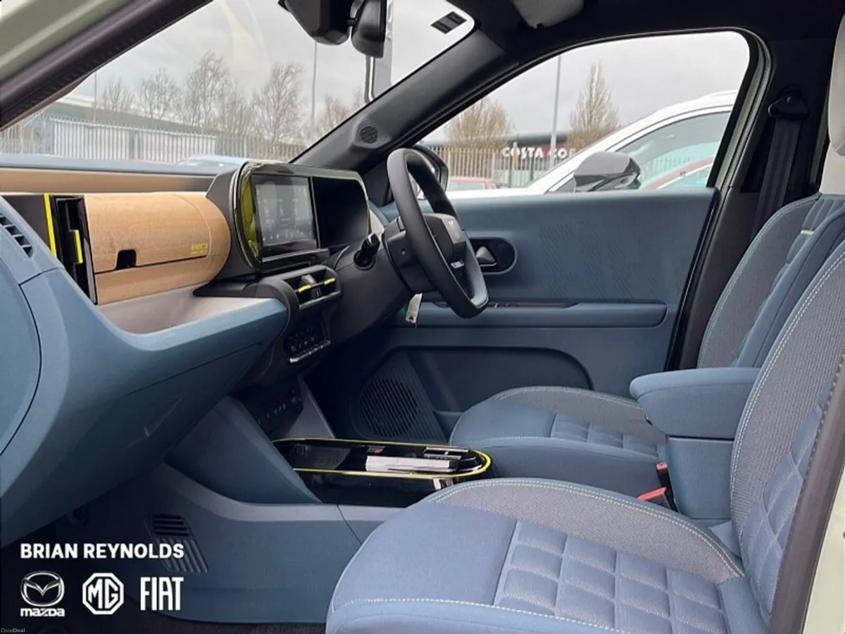 Fiat Panda Grande Panda 1.2 110hp eDCT - Image 6