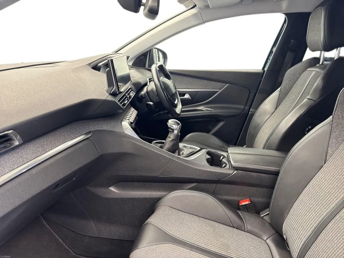 Peugeot 3008 1.5HDI ALLURE *PRICE DROP* €95 PER WE - Image 3